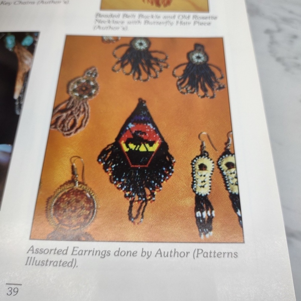Beads To Buckskins Beading Patterns Designs Techniques Native American Lot Of 7 - Picture 10 of 16